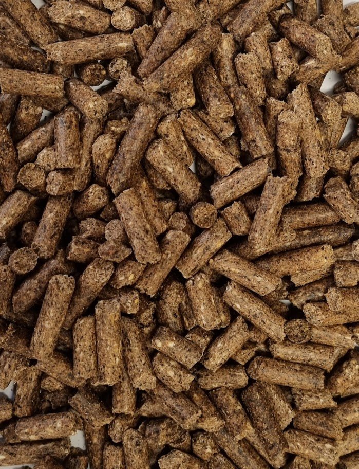 CMC Ewe Nuts 25kg Buy Sheep Supplies Online Mole Avon