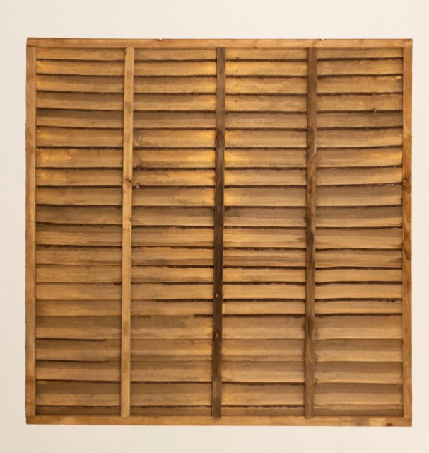 Ruby Overlap Wayney Fence Panel