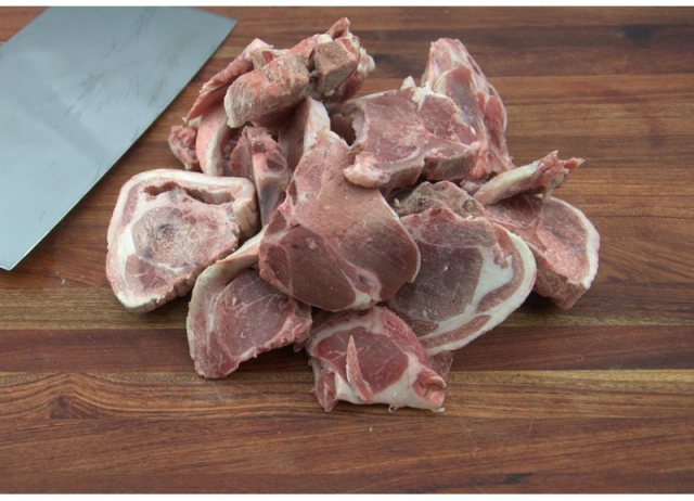 Cotswold Raw Lamb Chop Chunks 4 Pack