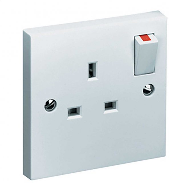 Pik-a-Pak Single Switched Socket 13amp