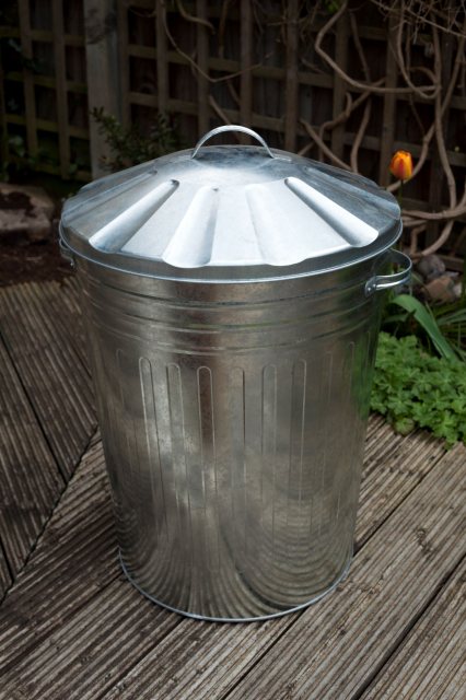 PARASENE Galvanised Dustbin & Lid 18"