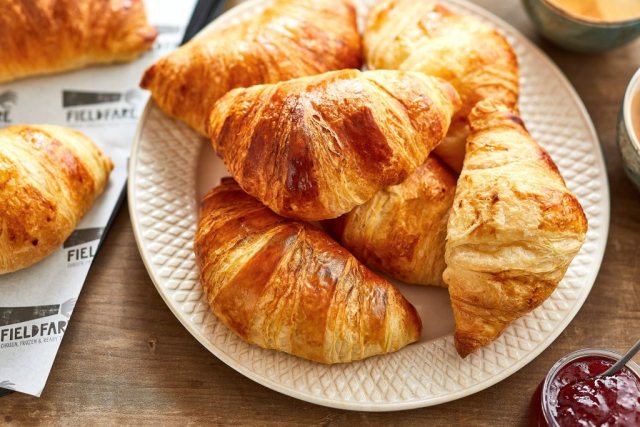 Field Fare Frozen All Butter Croissant