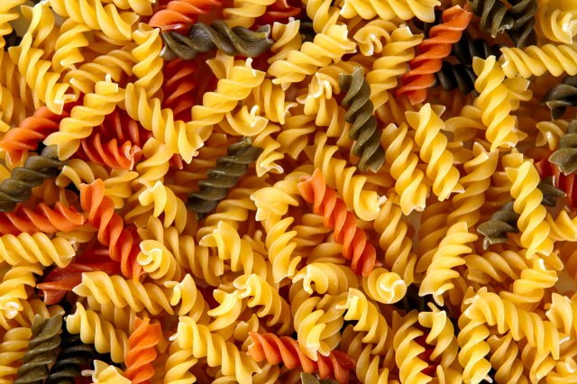 Queenswood Loose Tri Colour Fusilli 1kg