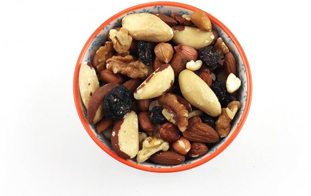 Mixed Fruits And Nuts 125g
