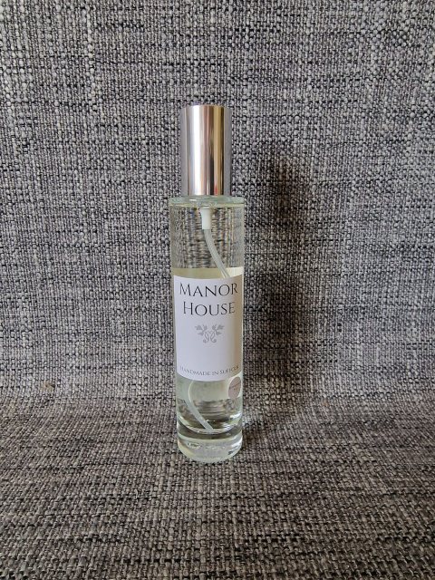 MANORHOU Manor House Room Spray Pomegranate Noir