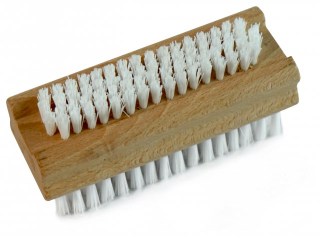 Brushware Brushware Wooden Nail Brush 3.75"