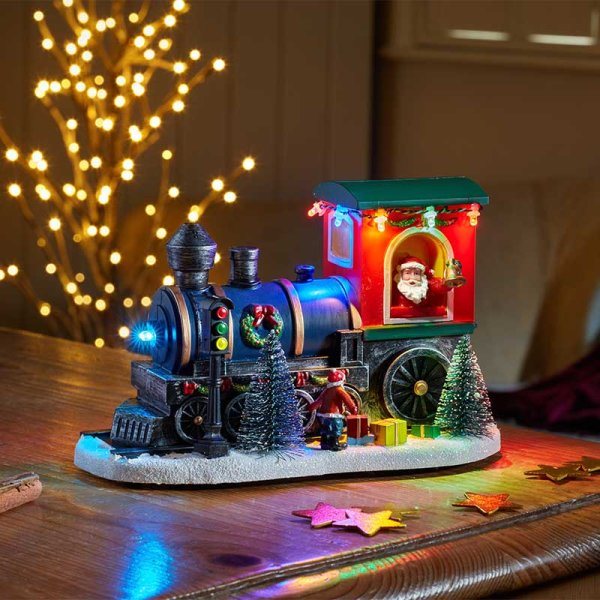Three Kings Santa's Express SnowScene