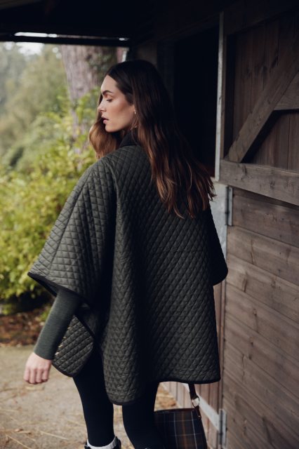 Barbour Barbour Oakham Quilted Cape Olive