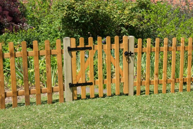 Forest Garden Forest Garden Grooved Pale Gate 3ft