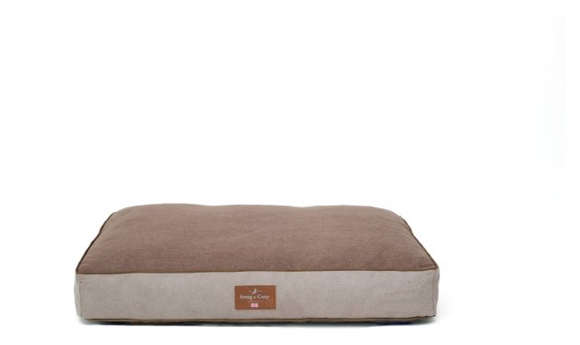 Snug & Cosy Snug & Cosy Hollowfibre Filled Dog Lounger