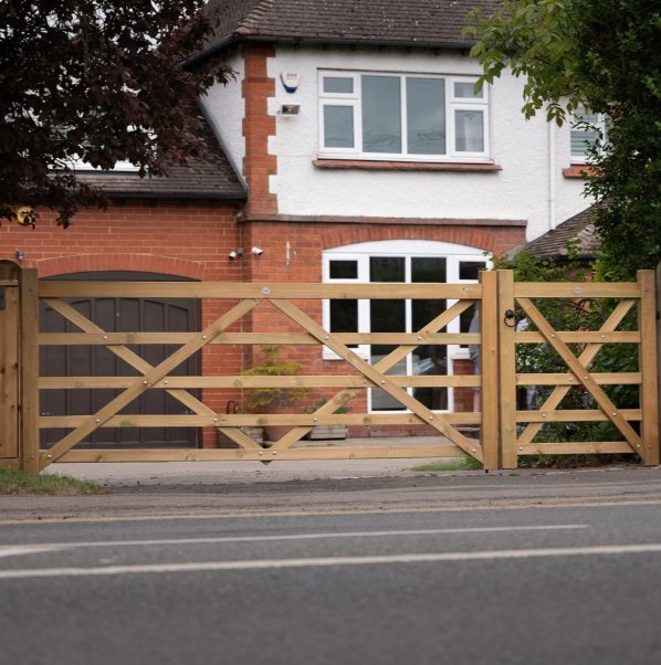 Ruby Planed 5 Bar Wooden Field Gate H 1.2m