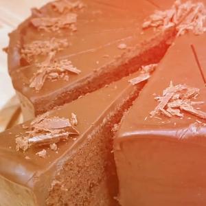 🚨 LAST CHANCE TODAY! 🚨 Don’t miss out on our delicious chocolate fudge cake 🍫🍰 and any...