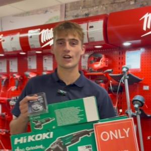 We are back in our power tool shop and this time let’s give it up for the ‘Hikoki Twin Grinder’...