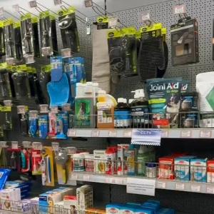 Come and explore our pet department at Mole Avon Country Stores 🐶 🐾 From dogs 🐶 and cats �...