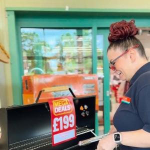 🔥 MEGA DEAL ALERT! 🔥 Get ready for BBQ season with the Atom Grills Toros 66 Charcoal BBQ for ju...
