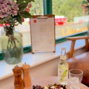 Fancy Something fresh and delicious at the Mole Avon Country Stores Crediton Café?! 🥗 Our Feta, S...