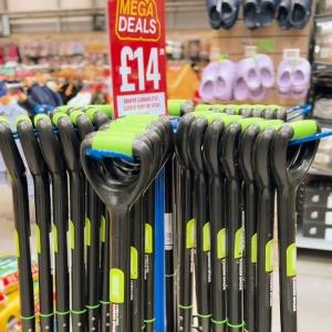 🌱 MEGA DEALS at Mole Avon Country Stores! Grab top gardening essentials at unbeatable prices 🌼...