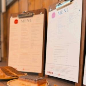 🍰 CAKE at the Café! 🍰 Pop into the café at Mole Avon Country Stores Crediton and treat yourse...