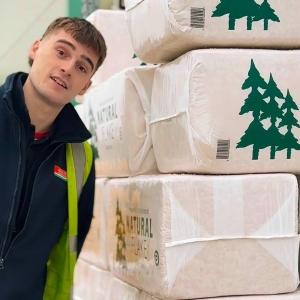 Keep your animal bedding fresh, dry, and comfortable with Shavings from Mole Avon Country Stores. ✅...