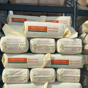 🐴Give your Horse quality haylage from our own Mole Avon range: 🌾 Meadow Hay – Soft, sweet, an...