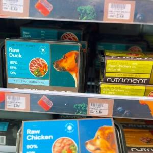 At Mole Avon Country Stores, you'll find a fantastic range of frozen raw dog food from trusted brands...
