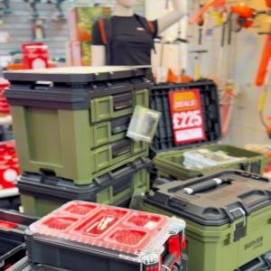 🔧 POWER TOOLS BUILT TO PERFORM 🔧 From drills and grinders to nail guns and welding equipment, M...