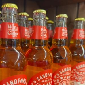 🍻Explore our range of local beers & ciders. The perfect pairing for you weekend BBQ 🍗 🔥 #wee...