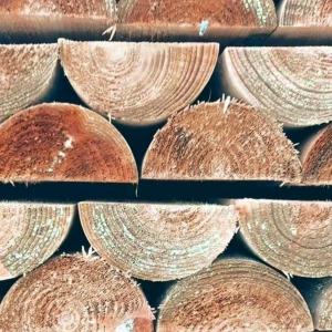 Farmers, smallholders and rural contractors, get your fencing projects done right with top-quality ma...