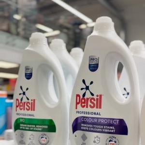 Keep your laundry fresh, clean & looking its best! ✨ The ever-popular Persil Professional Small & M...