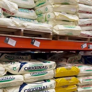 Fuel your horse with the very best at Mole Avon Country Stores! Everyday essentials to specialist nut...