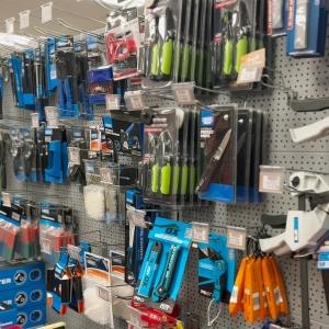 Packed with everything you need to get the job done right! Trusted hand tools and power tools to work...