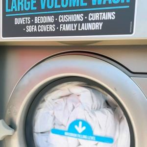 🧺 Fresh, clean laundry made easy with Wash.ME at Mole Avon Country Stores in Crediton and Okehampt...