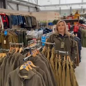 🍂 Rugged. Reliable. Rydale. 🧥 From farm life to weekend walks, our classic Rydale smocks are bu...