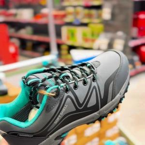 ✨ MEGA DEAL ALERT ✨ Take on every trail in comfort and style with the Cotswold Abbeydale Ladies H...